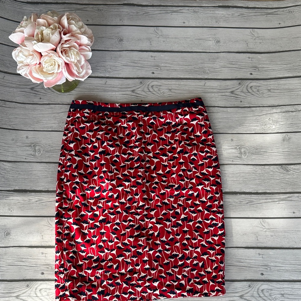 Boden Red and Navy Floral Print Pencil Skirt Size 8